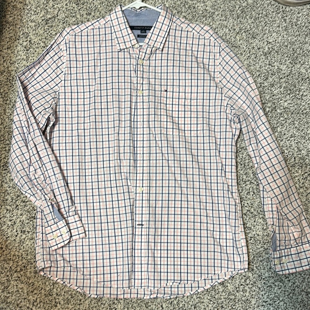 Tommy Hilfiger Casual Button Down Shirt - Men’s Large